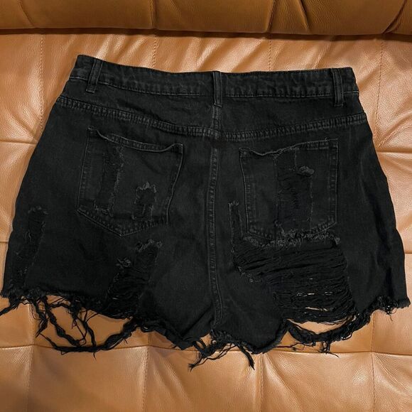 SHEIN denim shorts size 1XL - Picture 2 of 4